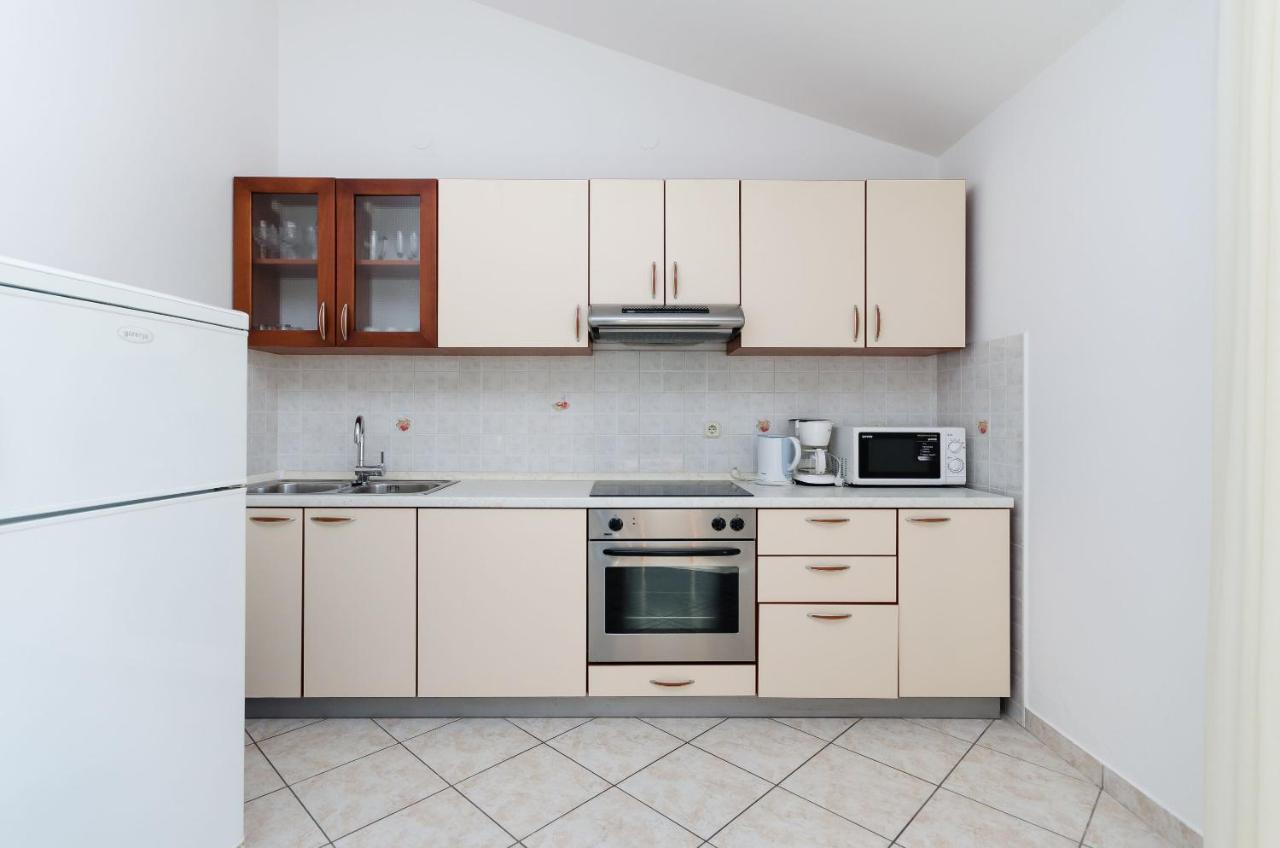 Apartments Marija P Lopar Exterior photo